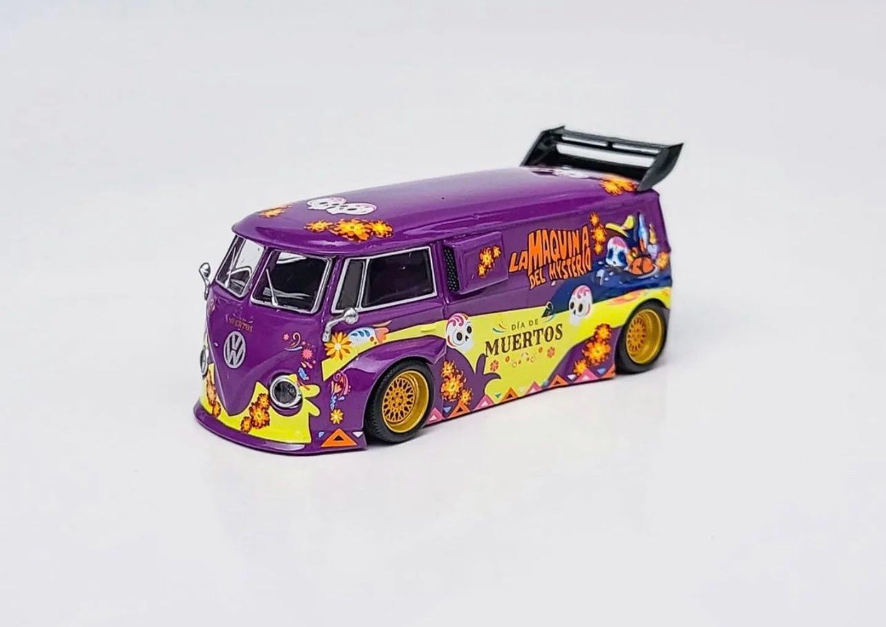 Time micro 1/64 Volkswagen T1 bus purple “EL DÍA DE MUERTOS EXCLUSIVO “ México